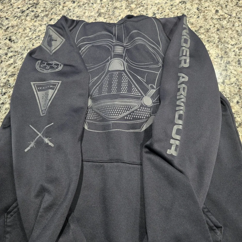 Under Armour Hoodie Kids Youth XL Black Excellent Star Wars Darth Vader Graphic
